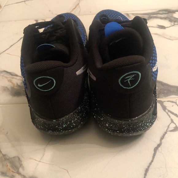 Nike KD Trey 5 IX CW3400-007 Men's Core Black & Blue Shoes size 11. New w/o box - Picture 4 of 4